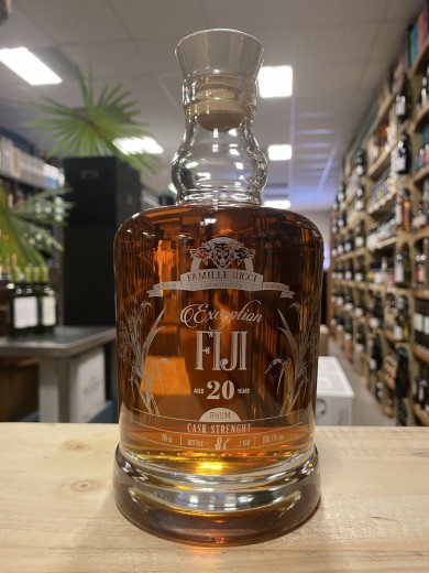 Rhum FIJI Cask Strenght 60,7%