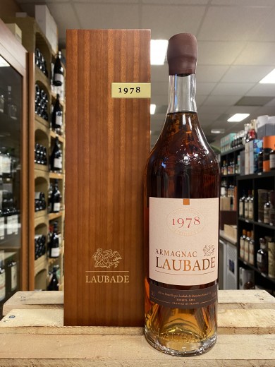 CHÂTEAU DE LAUBADE Bas...