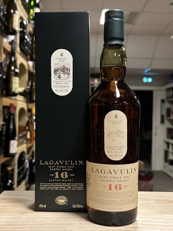 Lagavulin 16 ans d'âge Whisky de Ecosse en Bouteille de 70 cl